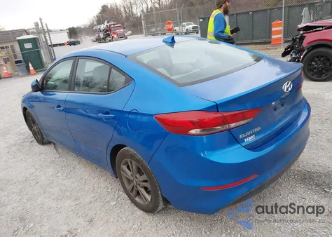2018 Hyundai Elantra Value Edition z USA, uszkodzony, nr VIN 5NPD84LF9JH233767